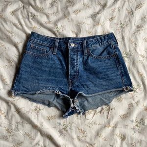 O.g. Short old navy shorts medium wash size 4 in great condition